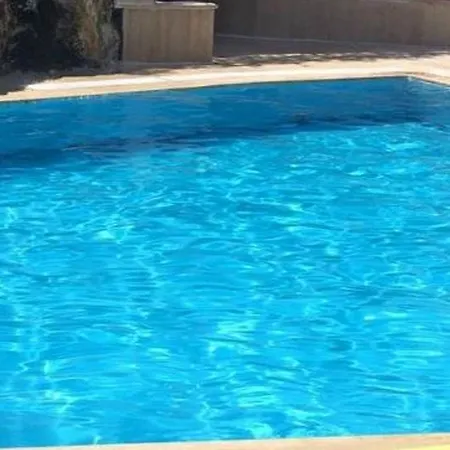 Dilhan فندق 2*