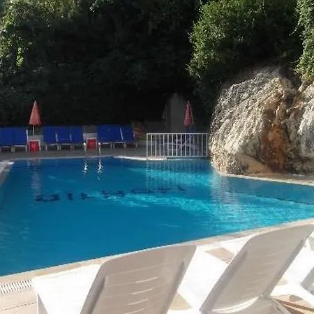 فندق Dilhan إتْشميلير